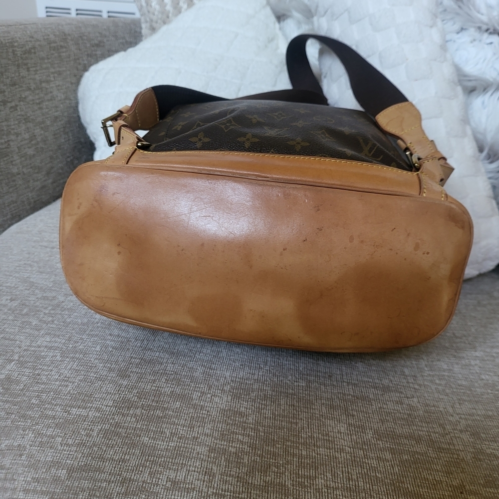 Louis Vuitton Montsouris Gm Backpack Authentic...w/ COA - Picture 11 of 16